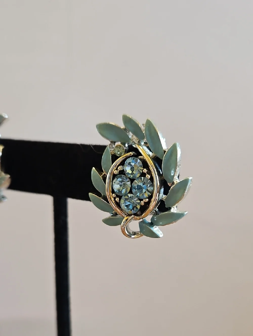 Vintage Blue Aqua Rhinedtone Enamel Leaf Clip-On Earrings - Picture 6 of 6